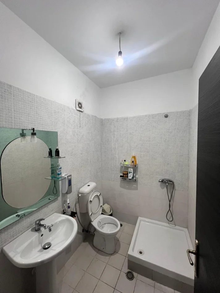 Tirane, jepet me qera 2+1 Kati 6, 100 m² 500 € (Astir, Kompleksi Fratari)