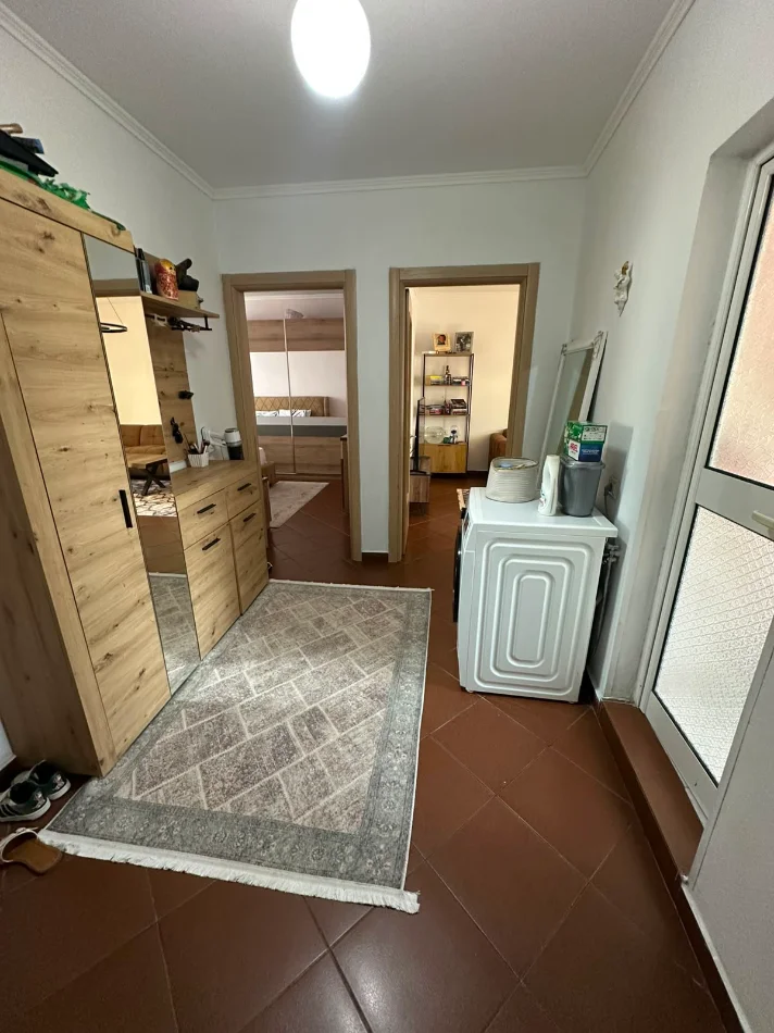 Shitet, Apartament 1+1, Ali Demi
