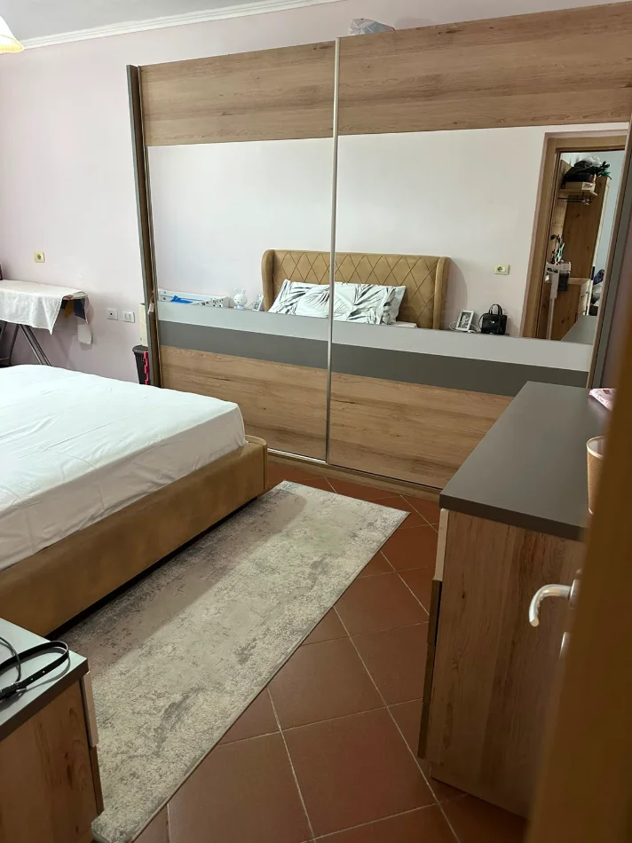 Shitet, Apartament 1+1, Ali Demi