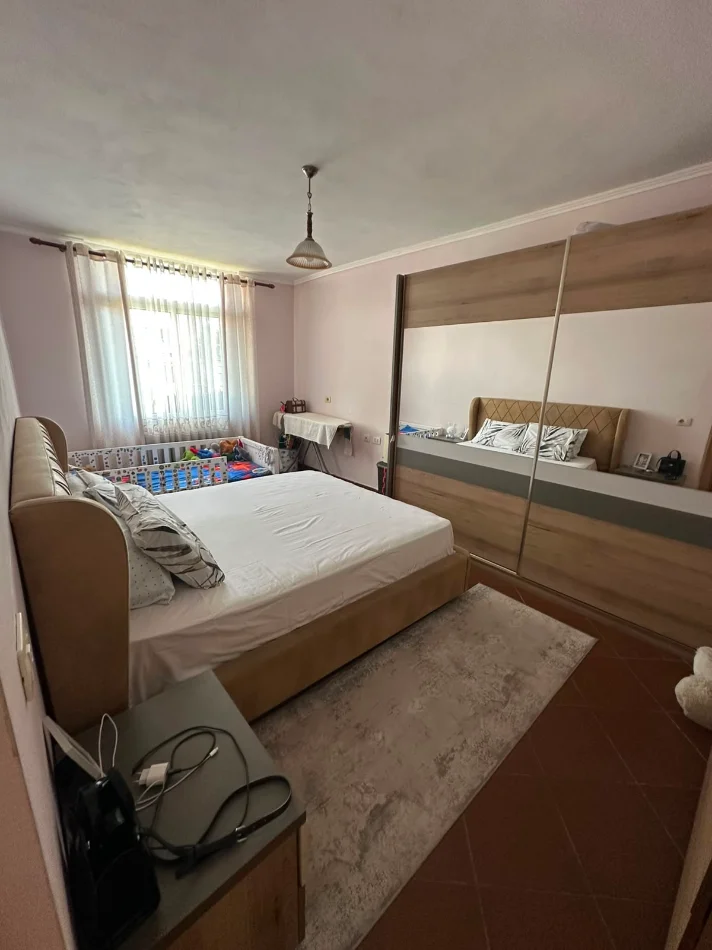 Shitet, Apartament 1+1, Ali Demi