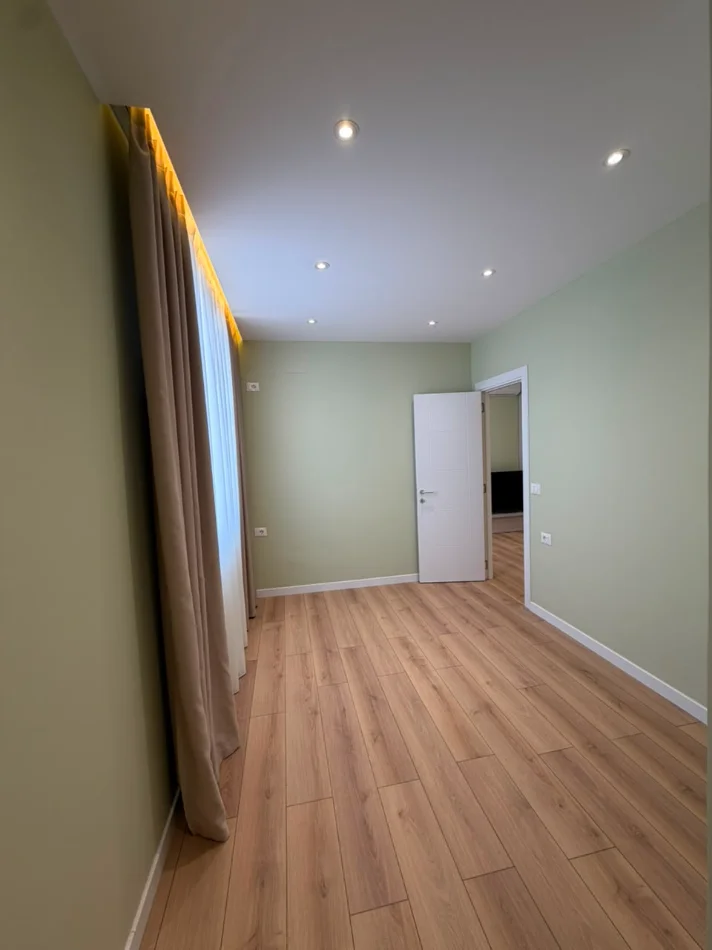 Tirane, shitet apartament Kati 9, 70 m² 235.000 € (myslym shyr)