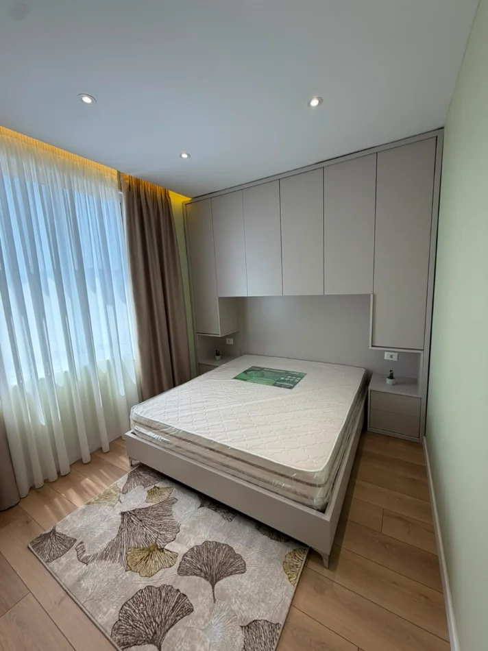 Tirane, shitet apartament Kati 9, 70 m² 235.000 € (myslym shyr)