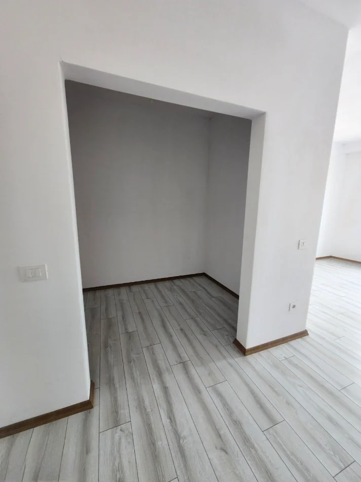Tirane, shitet apartament 3+1 Kati 1, 150 m² 202.500 € (Paskuqan)