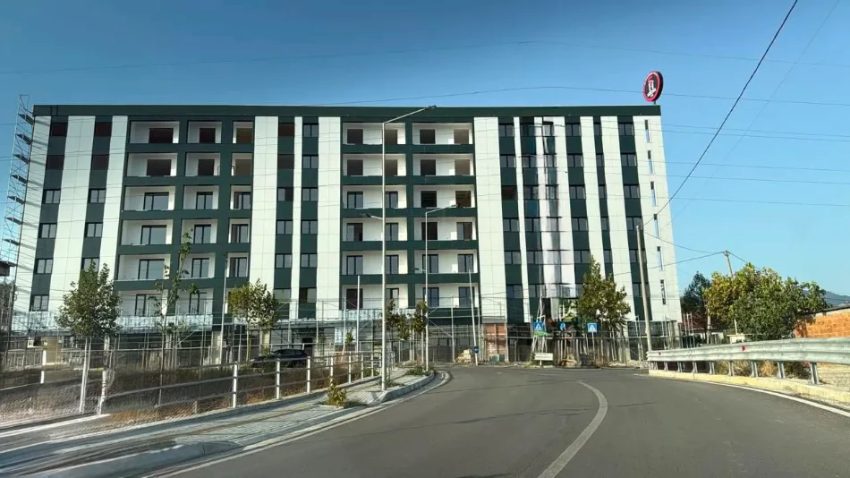 Tirane, shitet apartament 3+1 Kati 1, 150 m² 202.500 € (Paskuqan)