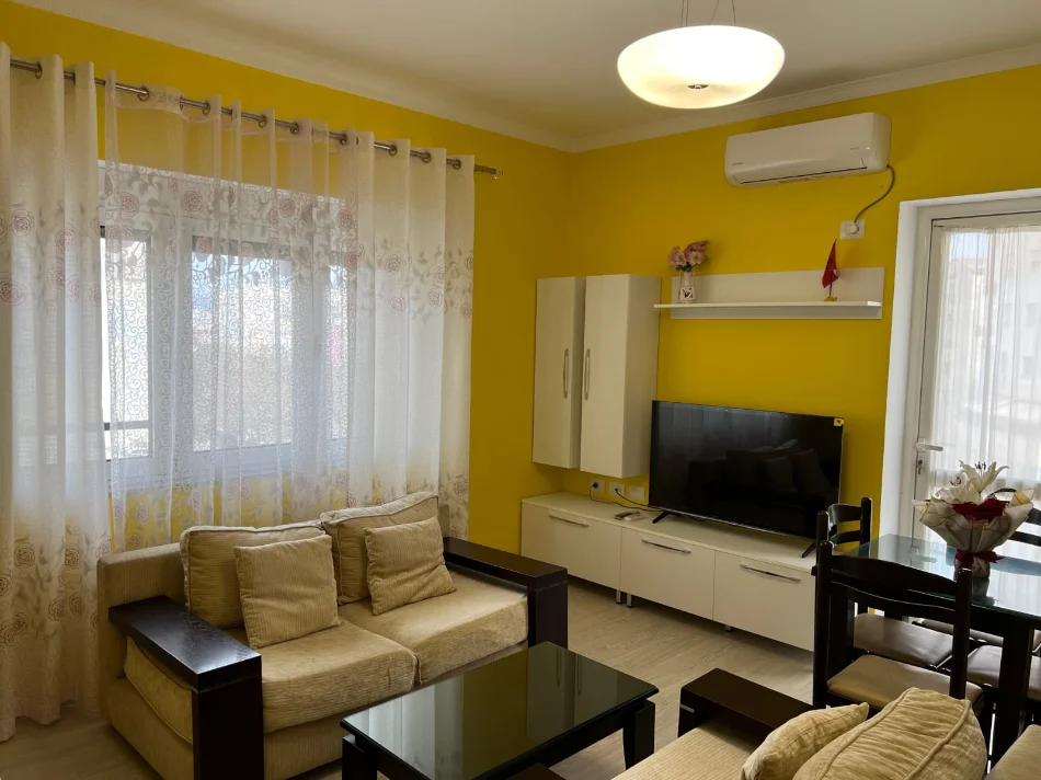 Tirane, jepet me qera apartament 2+1 Kati 4, 60.000 LEKE (DON BOSKO)