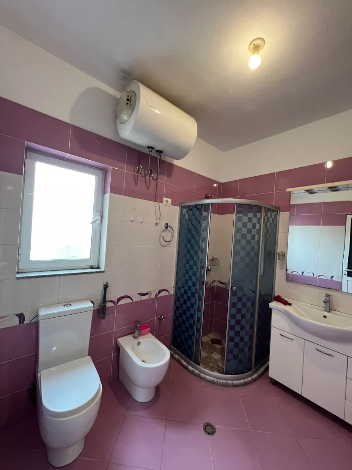 Tirane, jepet me qera apartament 2+1 Kati 2, 55.000 LEKE (DON BOSKO, SHKOLLA QAZIM TURDIU)