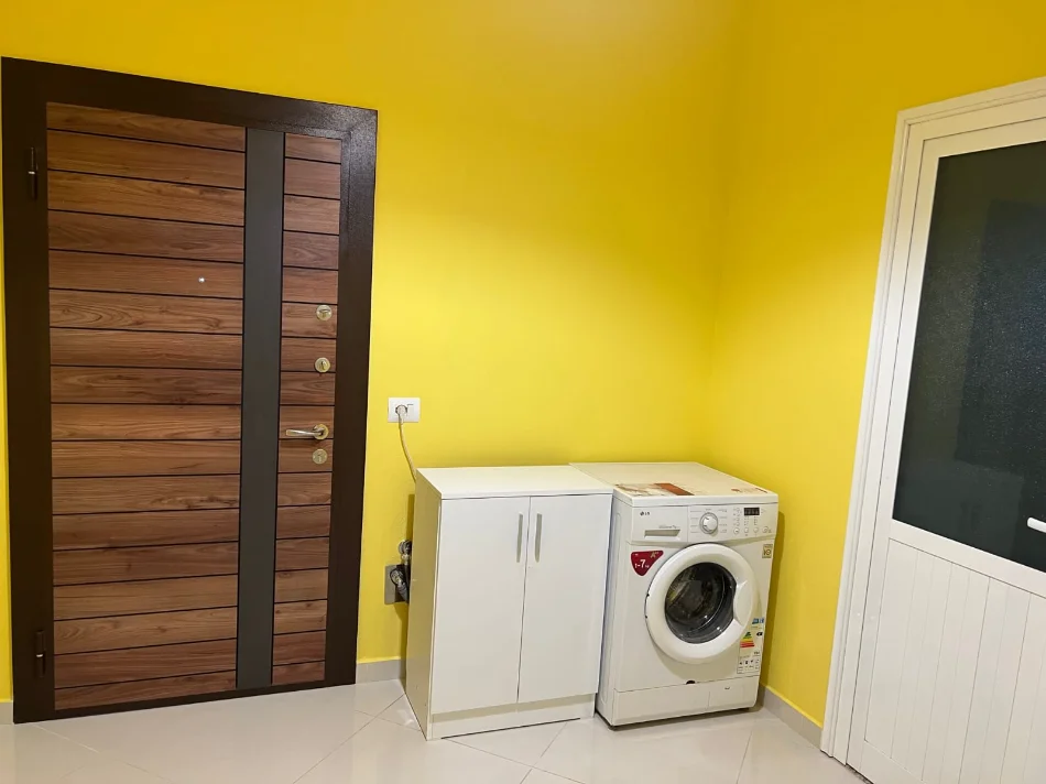 Tirane, jepet me qera apartament 2+1 Kati 4, 60.000 LEKE (DON BOSKO)