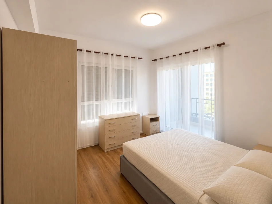Tirane, jepet me qera apartament 1+1+Ballkon Kati 4, 60 m² 400 € (rezidenca kadiu)
