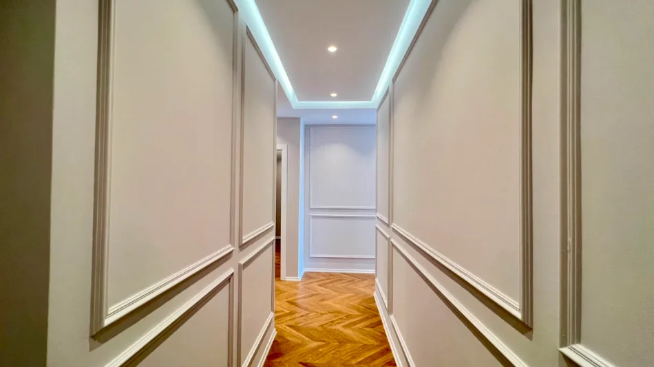 ZYRE ME Qera: 3 Ambiente Pune 📍Golden Tower (Mine Peza - Buze Rruges Kryesore) - Pallat V.2026 - K.3 - 116m² ||  1000 Euro/Muaj