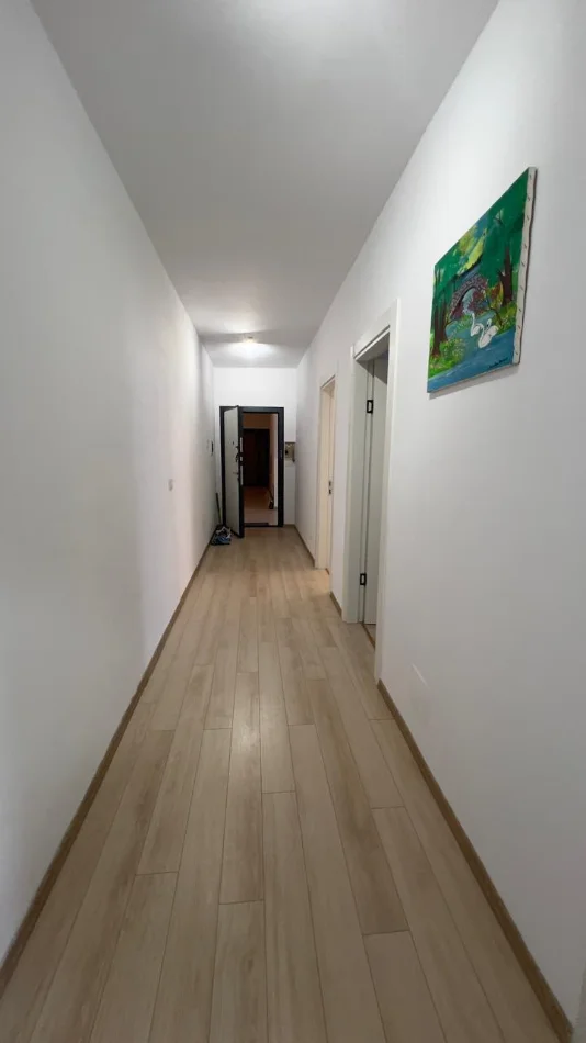 Tirane, shitet apartament 2+1+Aneks+Ballkon Kati 8, 104 m² 125.000 € (Kamez)