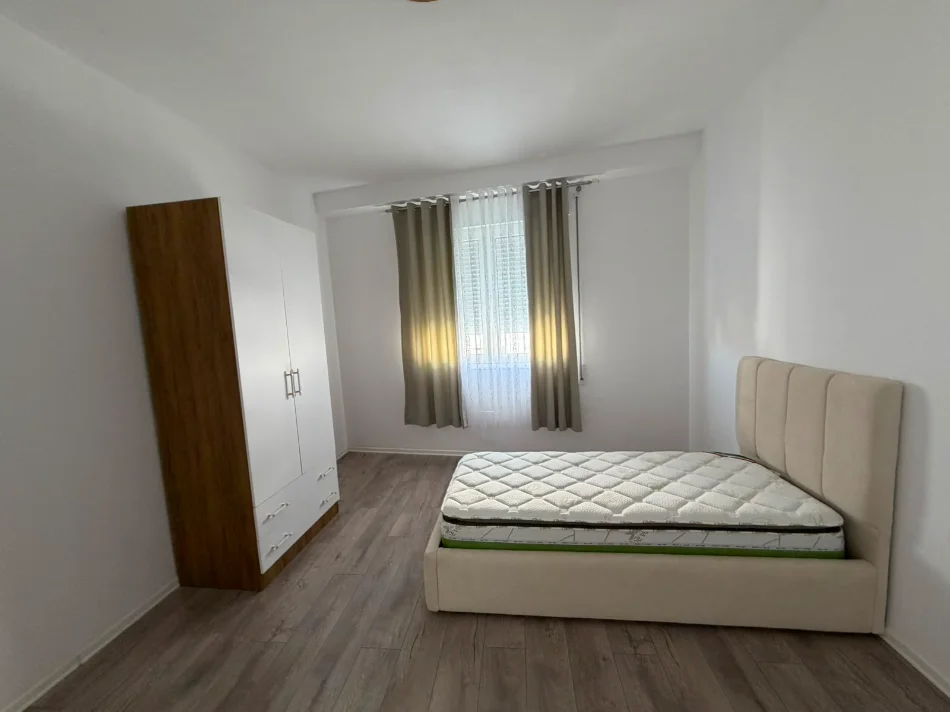 Tirane, jepet me qera apartament 2+1+Ballkon Kati 5, 100 m² 500 € (Rruga "Donald Trump" prane "Concept Home Real Estate")