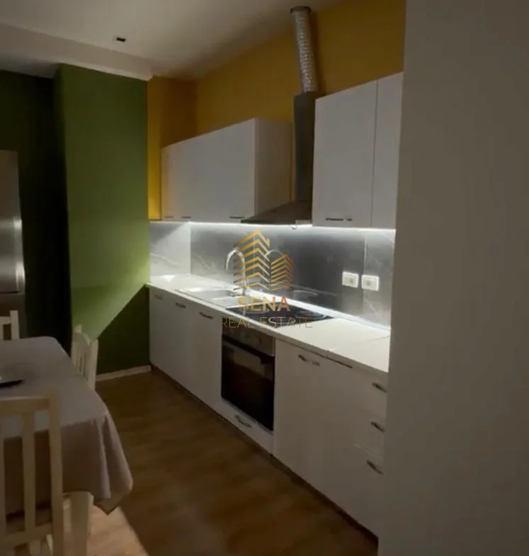 Tirane, jepet me qera apartament 2+1+Ballkon Kati 1, 95 m² 600 € (Kompleksi Golden Park)