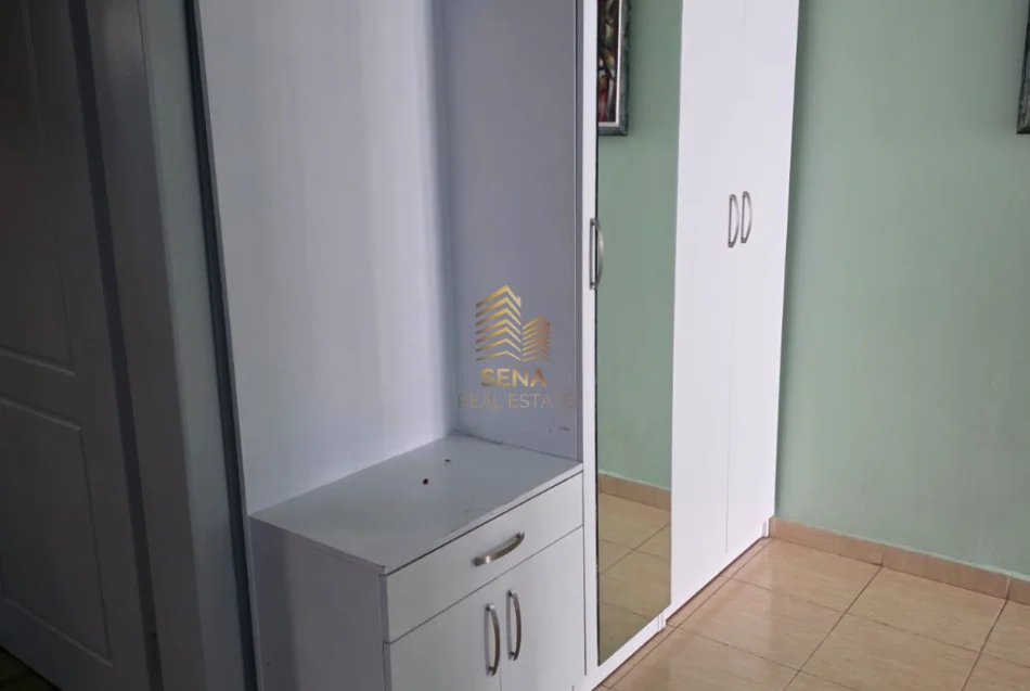 Tirane, jepet me qera apartament 2+1+Ballkon Kati 2, 100 m² 600 € (Tregu Elektrik)