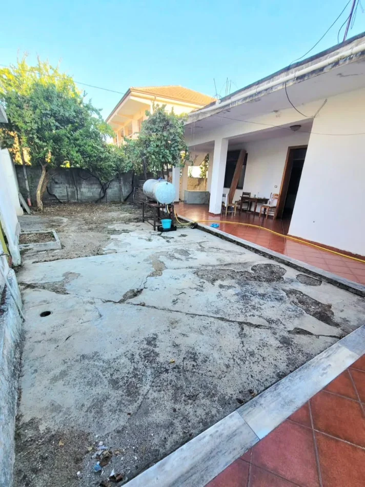 Kavaje, shitet shtepi 2+1+Aneks Kati 1, 300 m² 80.000 € (Kavaje)
