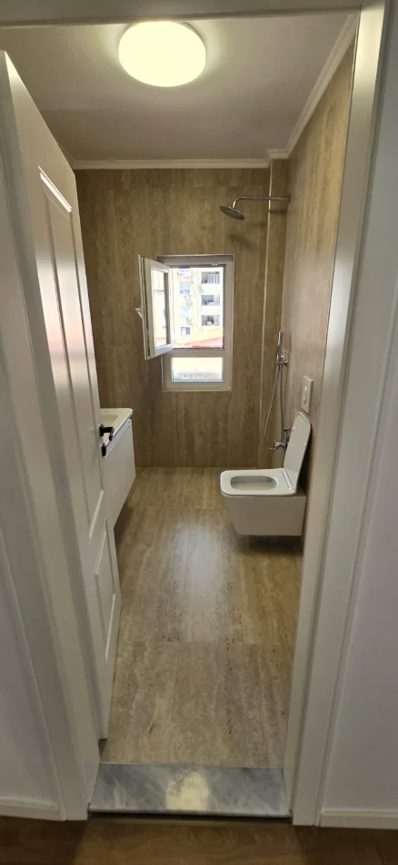 Tirane, shitet apartament 1+1 Kati 3, 59 m² 140.000 € (Rruga Ndre Mjeda)
