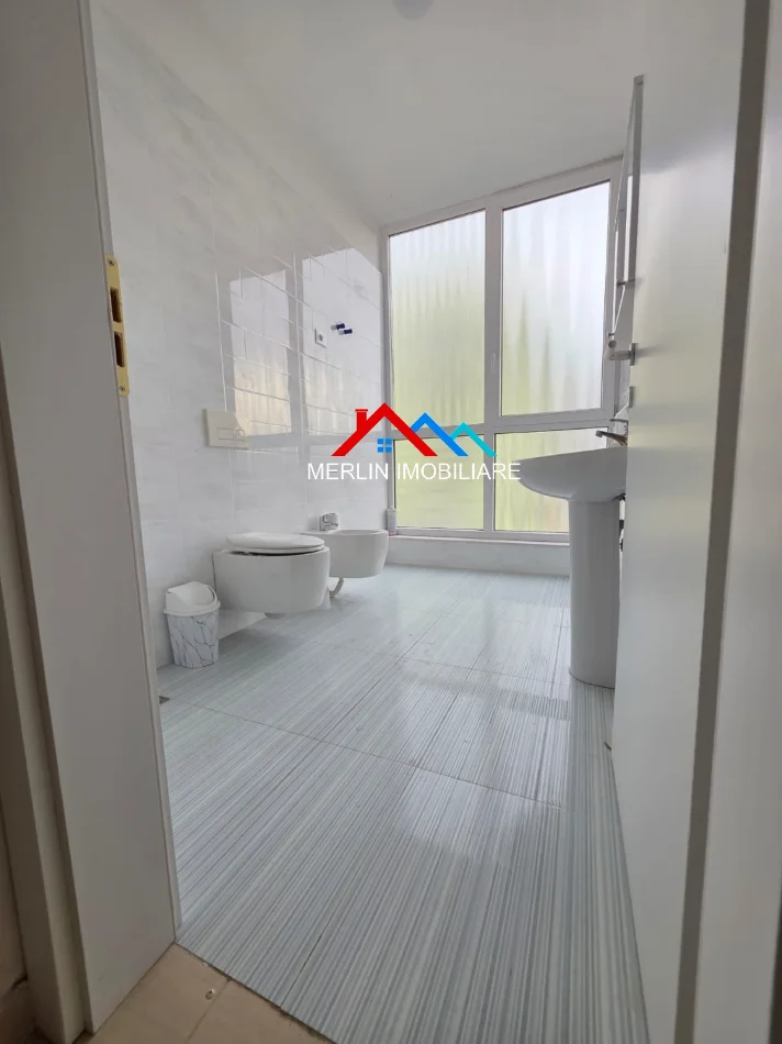 Tirane, jepet me qera ambjent biznesi Kati 3, 60 m² 471 € (RRUGA JORDAN MISJA)