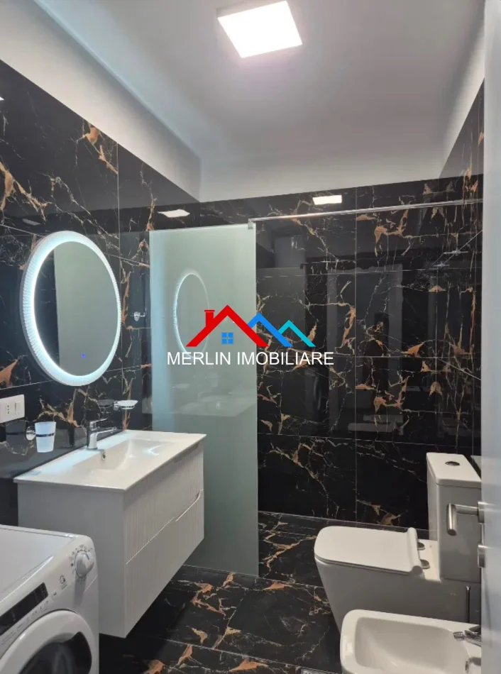 Tirane, jepet me qera apartament 1+1+Ballkon Kati 7, 60 m² 590 € (RRUGA E DIBRES)