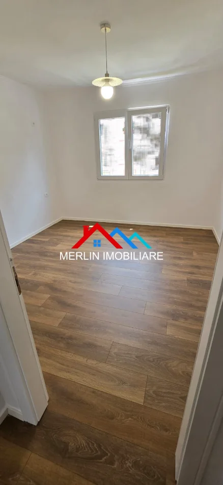 Tirane, shitet apartament 1+1+Ballkon Kati 3, 59 m² 140.000 € (RRUGA NDRE MJEDA)