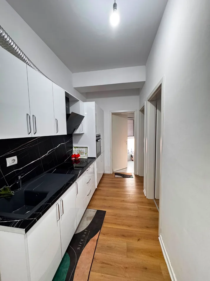 Tirane, shitet apartament 2+1 Kati 1, 73 m² 126.000 € (Kompleksi Kaimi)