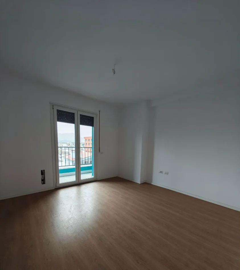 Tirane, shitet apartament 1+1 Kati 3, 69 m² 86.000 € (Paskuqan)