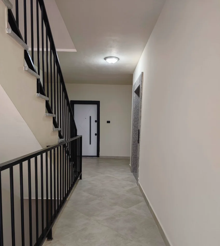 Tirane, shitet apartament 1+1 Kati 3, 69 m² 86.000 € (Paskuqan)