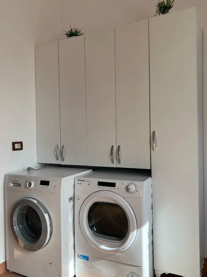 Tirane, jepet me qera apartament 2+1 Kati 2, 90 m² 500 € 