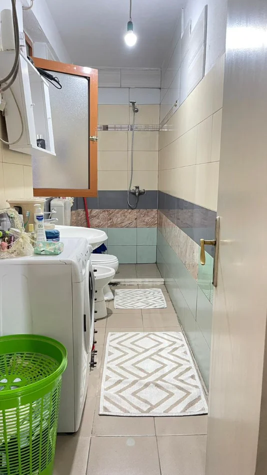 Tirane, jepet me qera apartament 1+1 Kati 1, 40.000 LEKE (RRUGA JORDAN MISJA)