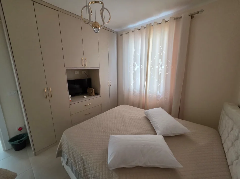 Golem, shes apartament 1+1 Kati 2, 58 m² 115.000 € (RRUGA E PLAZHIT)