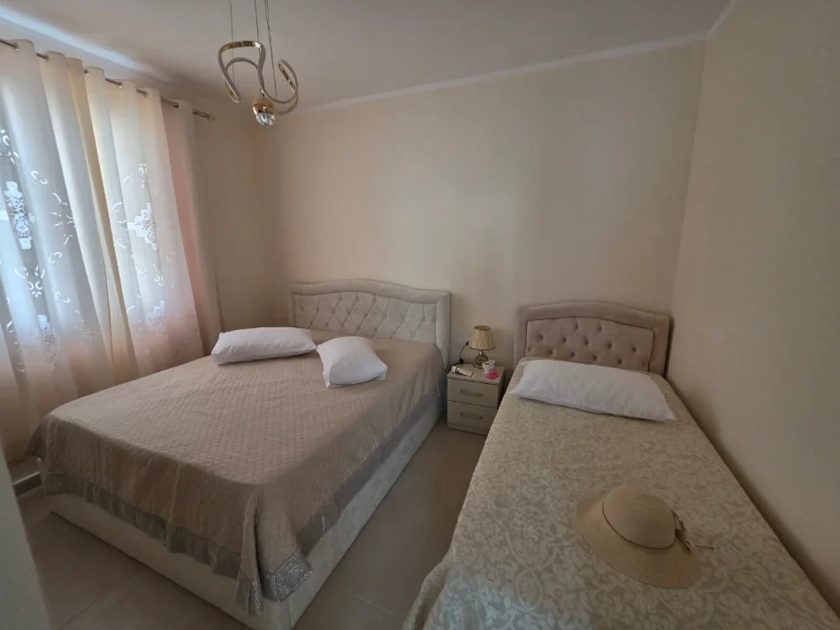 Golem, shes apartament 1+1 Kati 2, 58 m² 115.000 € (RRUGA E PLAZHIT)
