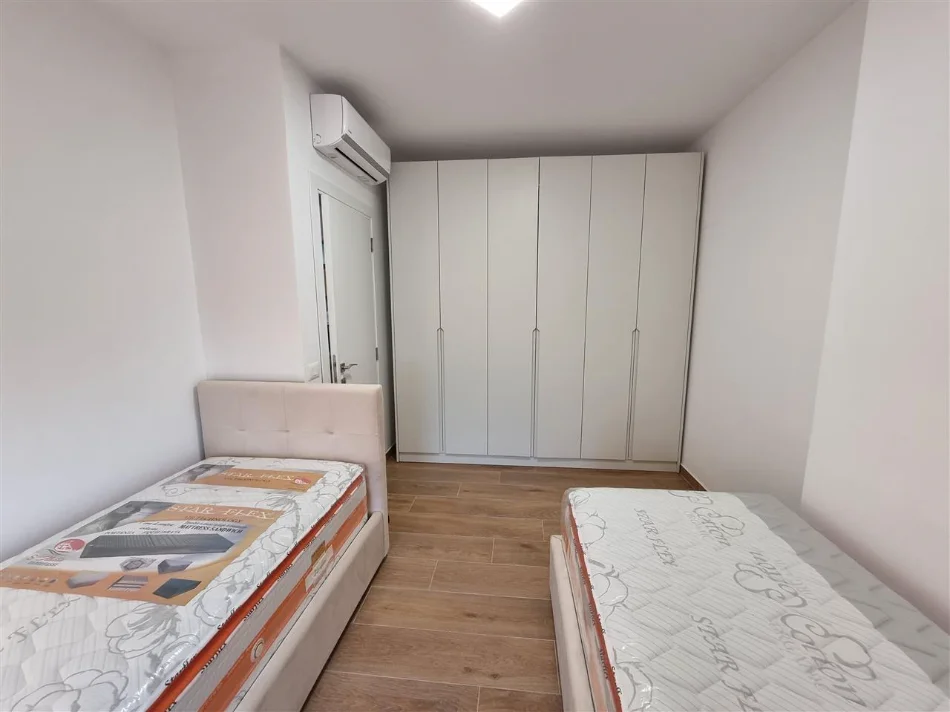 Tirane, jepet me qera apartament 2+1 Kati 8, 100 m² 750 € (QSUT)