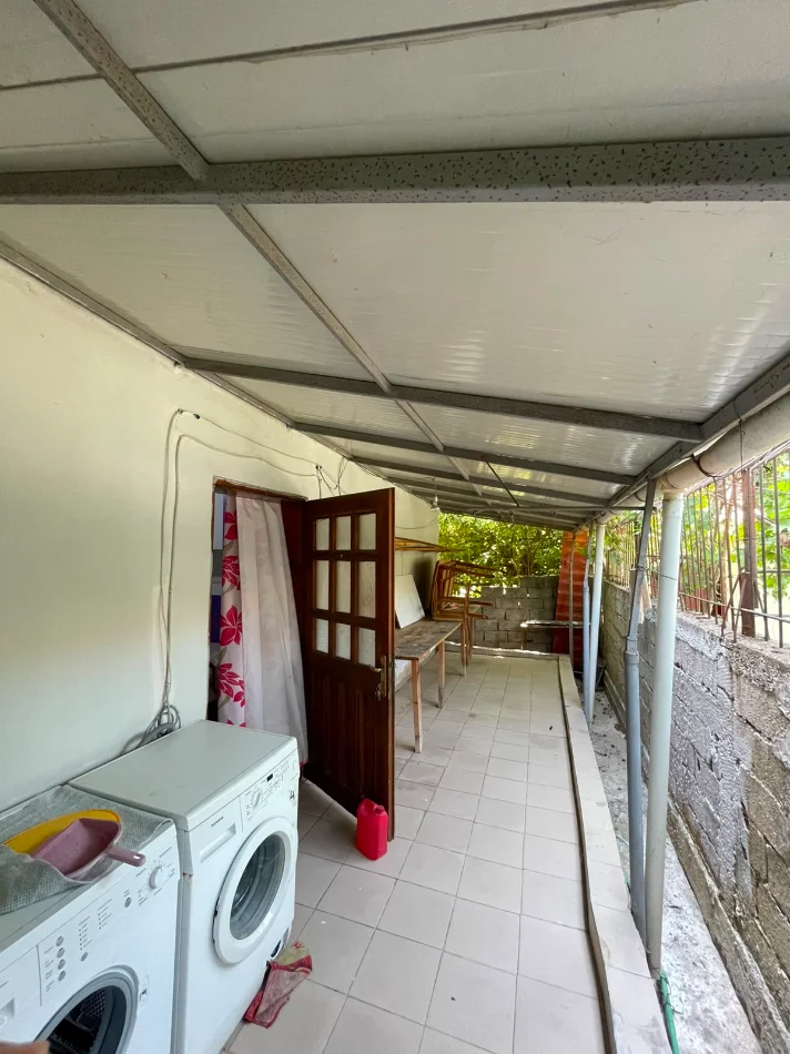 Tirane, jepet me qera apartament 2+1+Aneks+Ballkon Kati 1, 100 m² 400 € (don bosko)