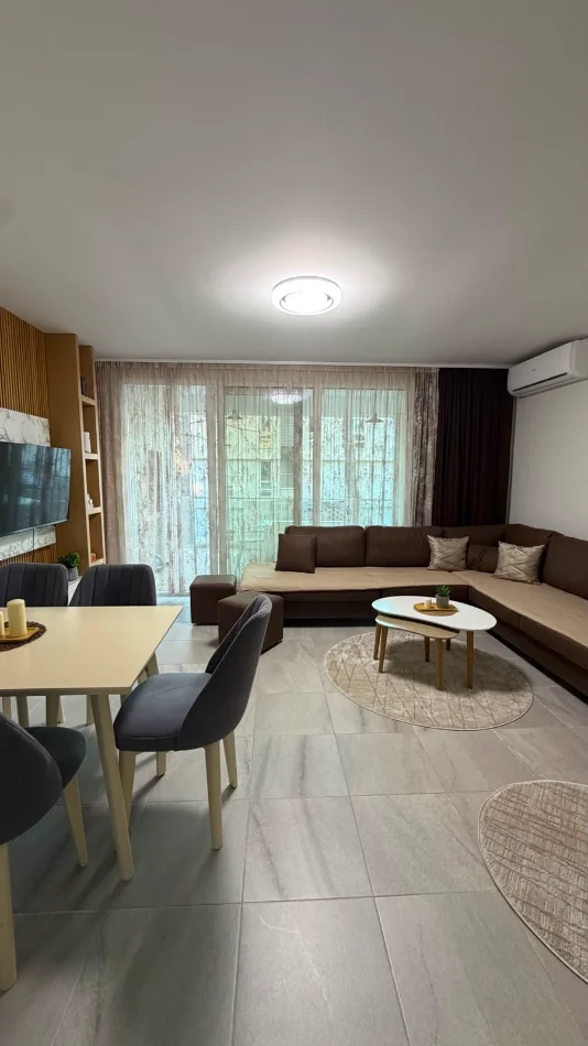 Tirane, shitet apartament 1+1+Ballkon Kati 1, 71 m² 230.000 € (Gjiri i Lalzit)