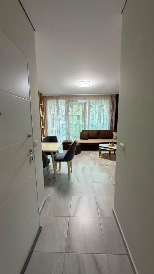 Tirane, shitet apartament 1+1+Ballkon Kati 1, 71 m² 230.000 € (Gjiri i Lalzit)