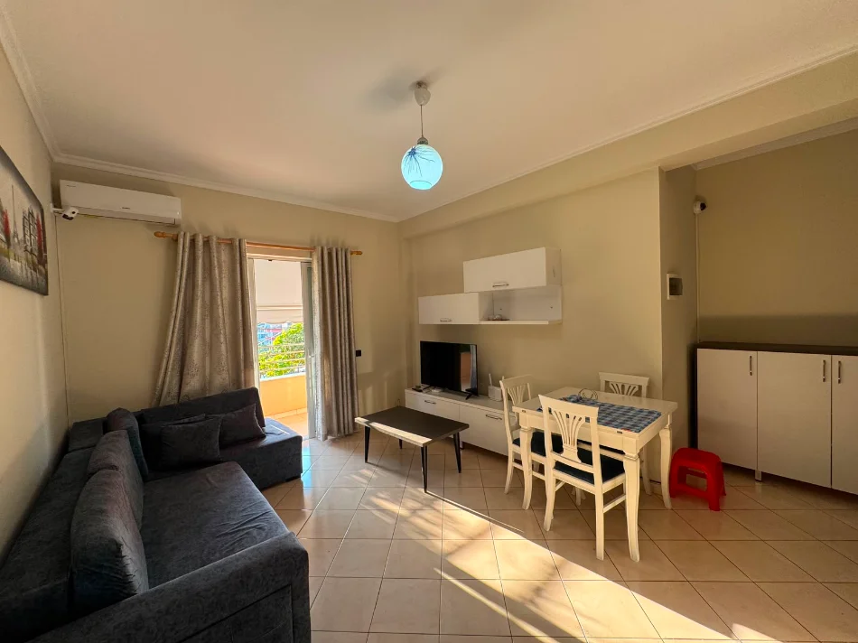 Kodra e Diellit, Japim me Qira Apartament 1+1 400 mije leke
