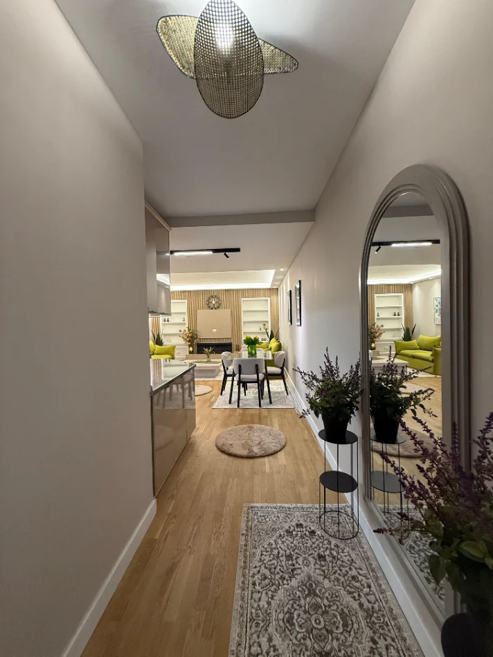 Tirane, jepet me qera apartament 1+1+Ballkon Kati 2, Kopshti Zoologjik, Çmimi: 85.000 Leke/Muaj