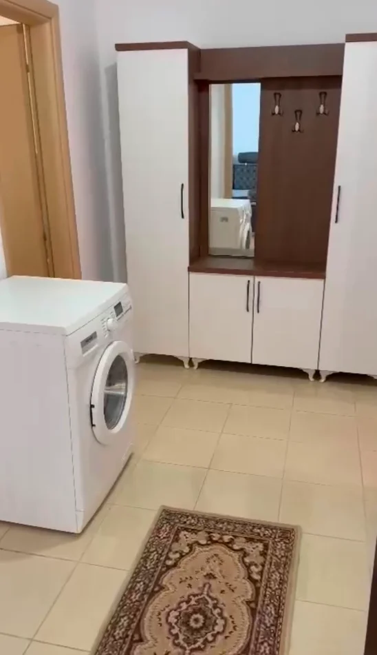 Tirane, jepet me qera apartament 1+1 Kati 2, 54 m² 400 € 