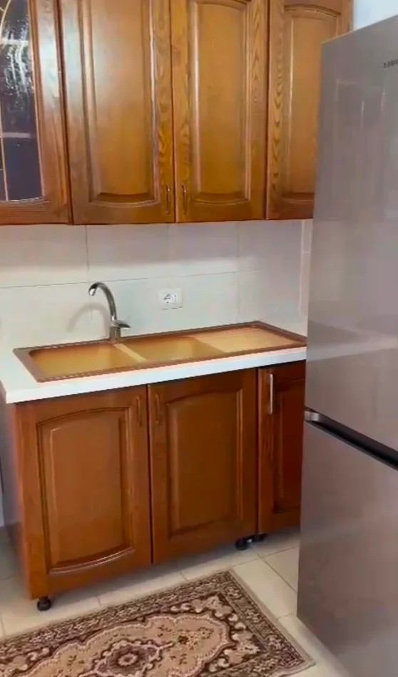 Tirane, jepet me qera apartament 1+1 Kati 2, 54 m² 400 € 