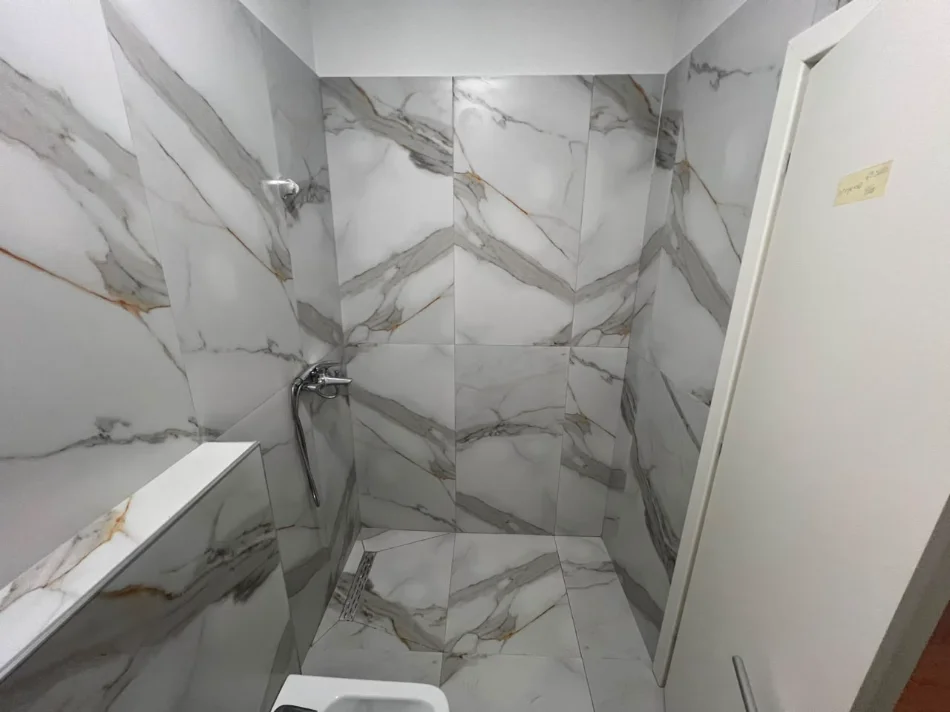 Tirane, jepet me qera apartament 2+1 Kati 6, 112 m² 750 € (Rruga Dritan Hoxha)