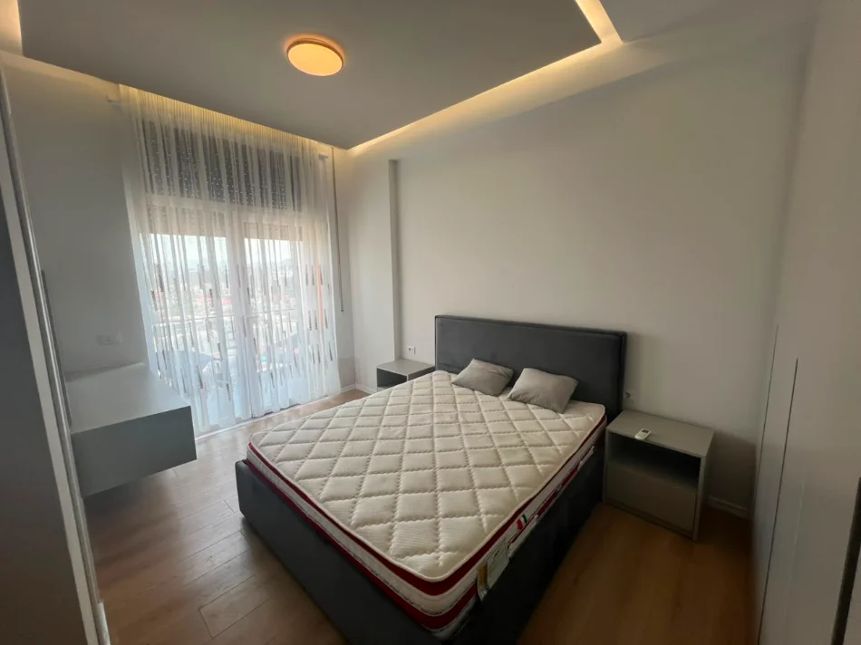 Tirane, jepet me qera apartament 2+1 Kati 6, 112 m² 750 € (Rruga Dritan Hoxha)