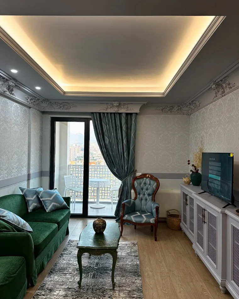 Tirane, jepet me qera apartament 1+1+Ballkon Kati 7, 60 m² 650 €