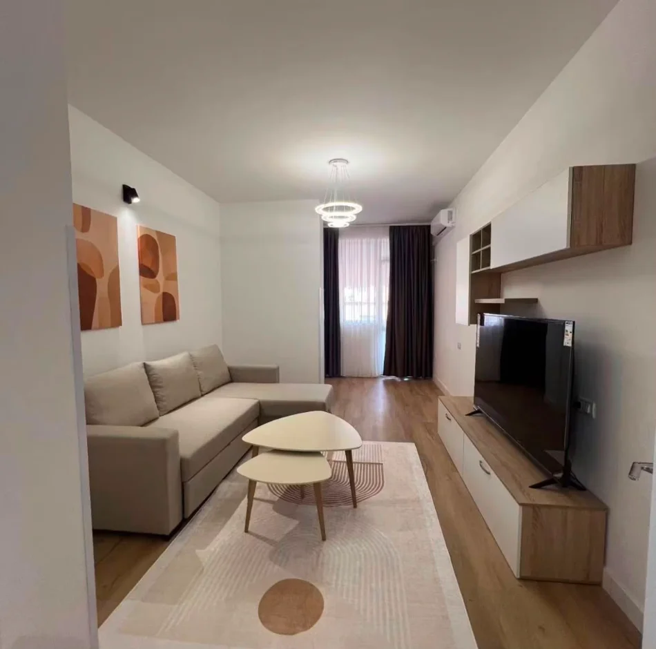 Tirane, jepet me qera apartament 1+1+Ballkon Kati 6, 75 m² 650 € (Myslym Shyri)
