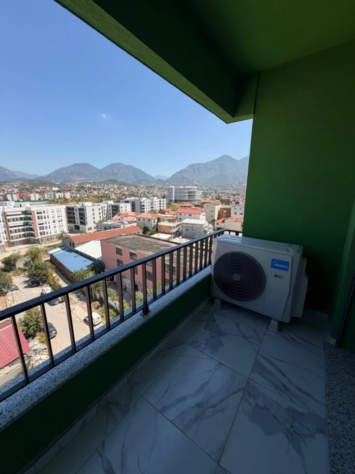 Tirane, jepet me qera apartament 3+1+Ballkon Kati 7, 125 m² 650 € (Rruga 5 Maji (Concord Center))