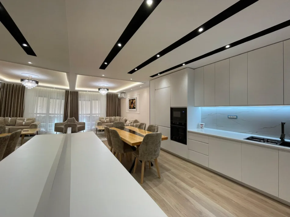 Tirane, jepet me qera apartament 2+1 Kati 2, 114 m² 1.200 € (Liqeni i Thate)