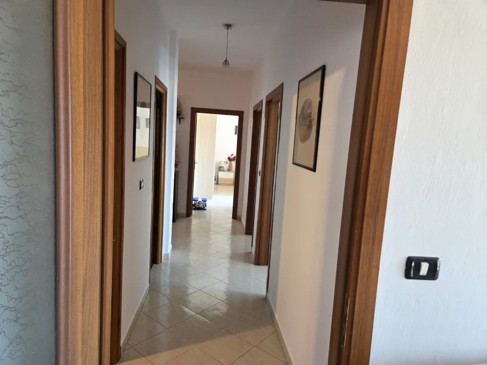 Durres, shitet apartament 3+1 Kati 6, 116 m² (Plazh)