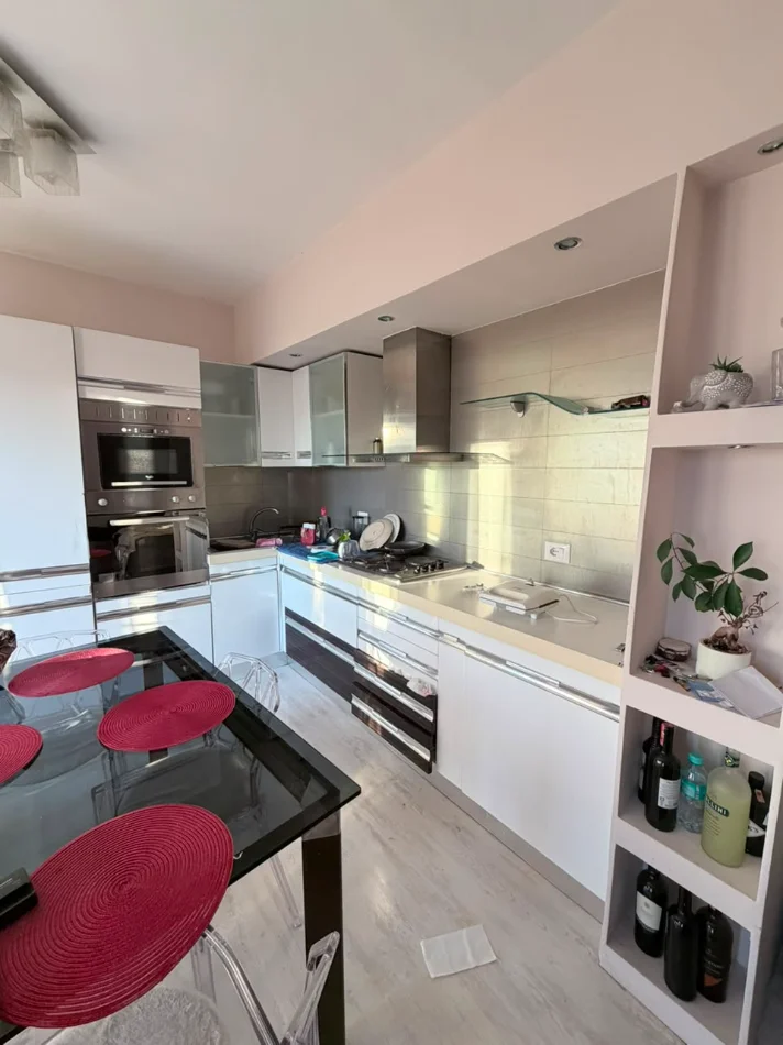 🏠Me Qera: 1+1 📍 Brryl - Prane Votra Bar || 55,000 Leke/Muaj - Pallat i Ri me ashensor - K.8 - Sp.80m² || Prane Cdo Aksesi🏃🏻‍♂️