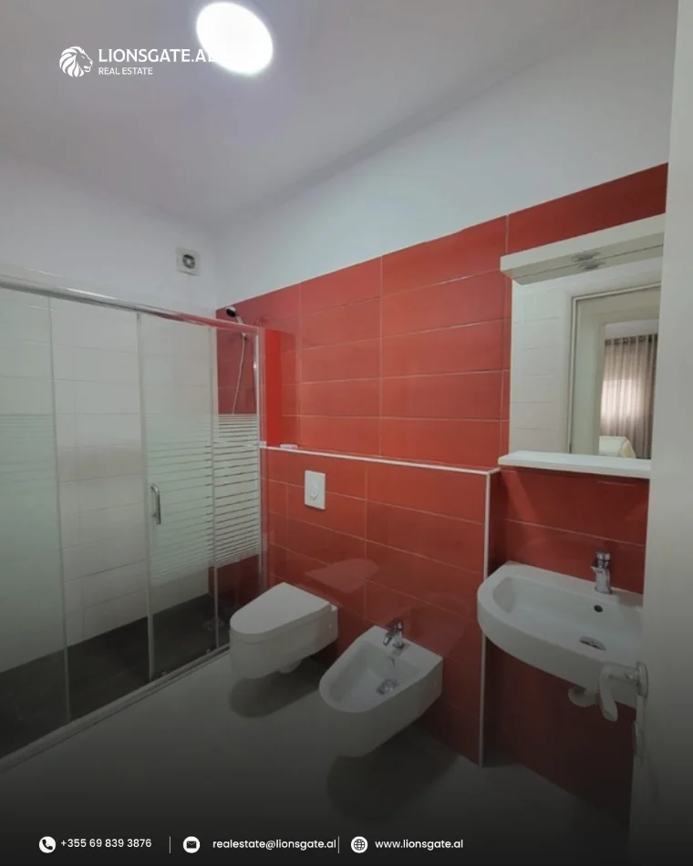 Tirane, jap me qera apartament 1+1+Ballkon , 75 m² 550 € (Oxhaku)