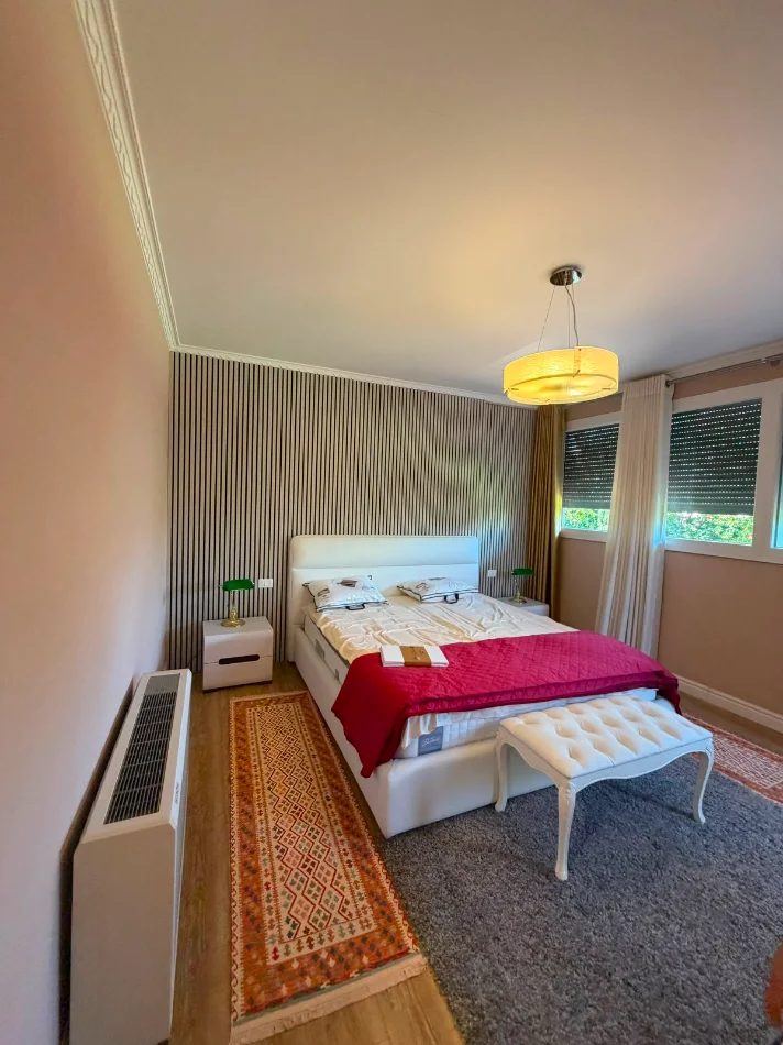 Tirane, jepet me qera Vile Vile 2 Katshe Kati 2, 500 m² 23.000 € (TEG)