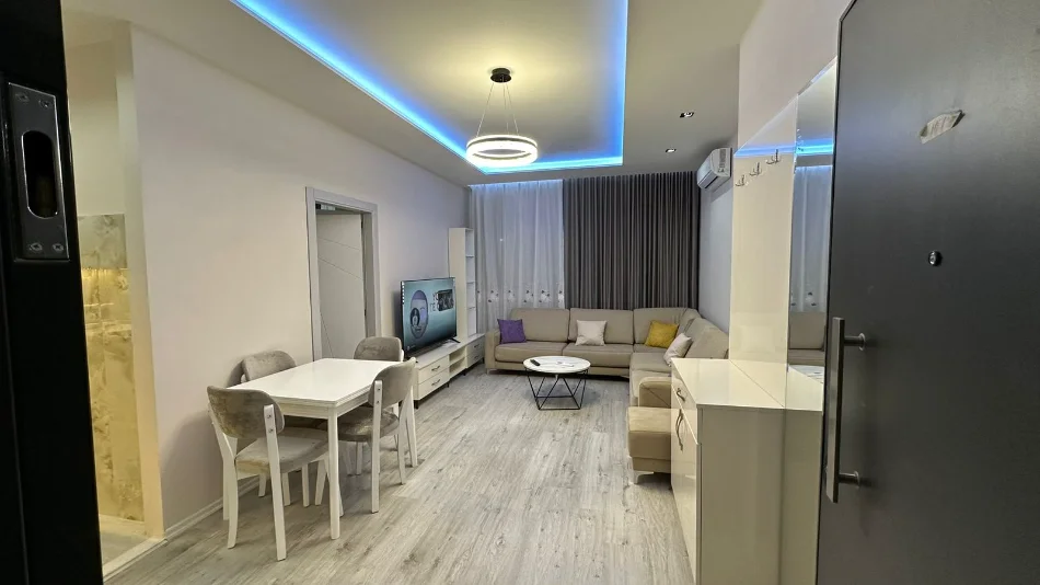 Tirane, jepet me qera apartament 1+1 Kati 2, 55 m² (Rruga Riza Cerova, prane gjimnazit Partizani)