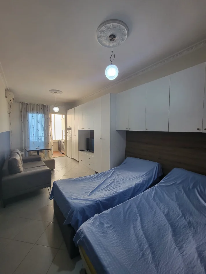 Tirane, jepet me qera apartament 1+1 Kati 2, 40 m² 420 € (Astir)