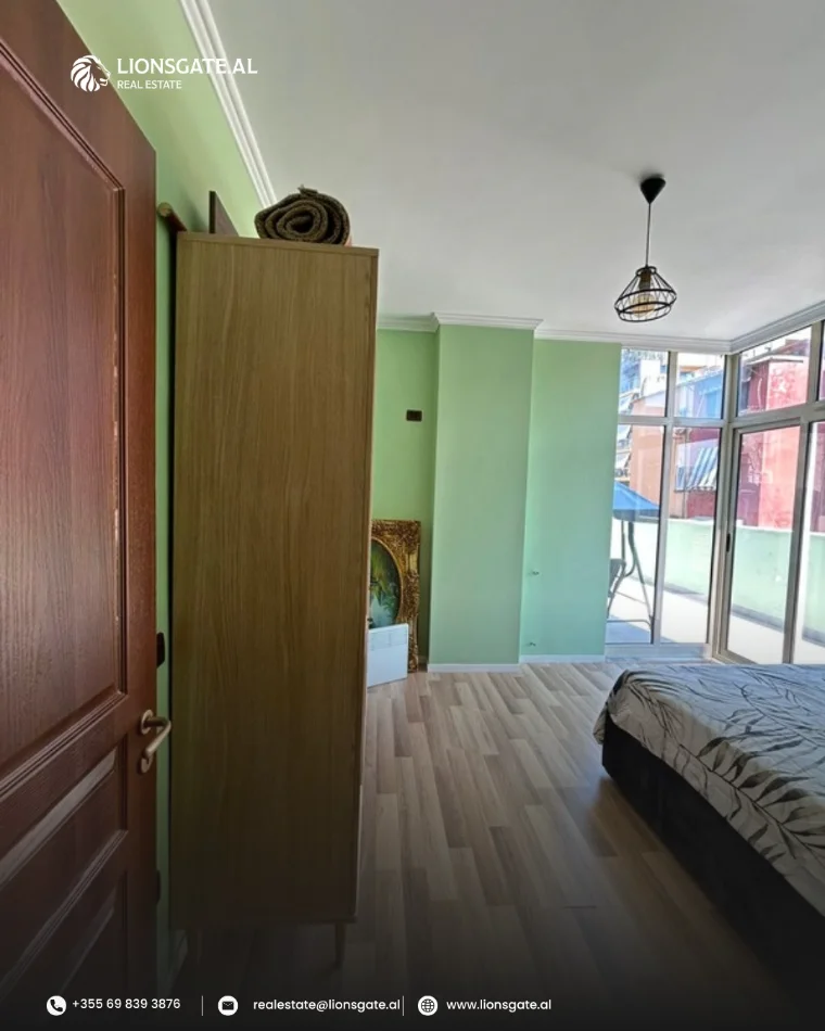 Tirane, jap me qera apartament 1+1+Ballkon , 130 m² 650 € 
